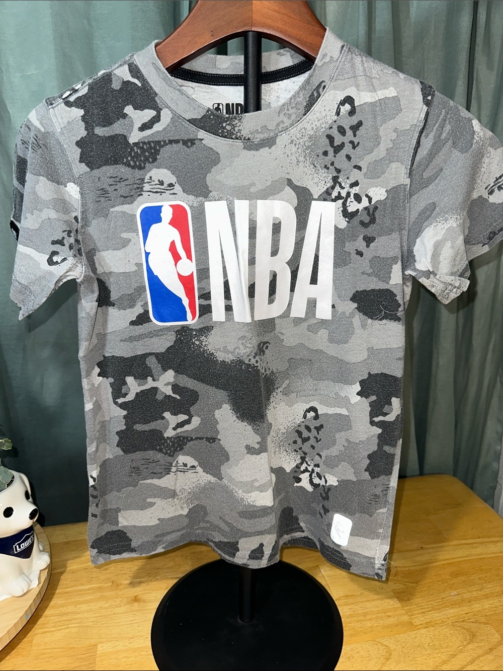 NBA Gray Camo Short Sleeve Tee with Logo M 10-12